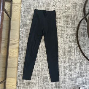 Girlfriend Collective black leggings with pockets